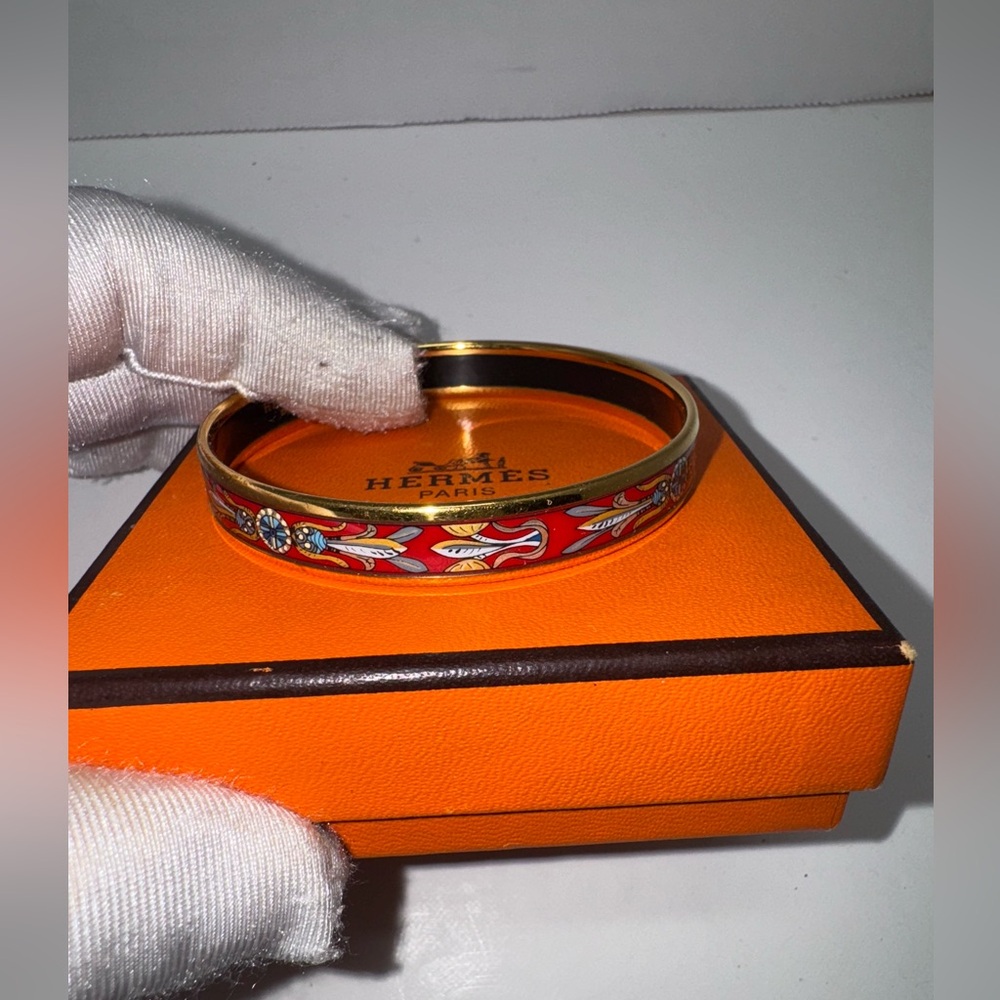 Hermès Red and Gold Bangle